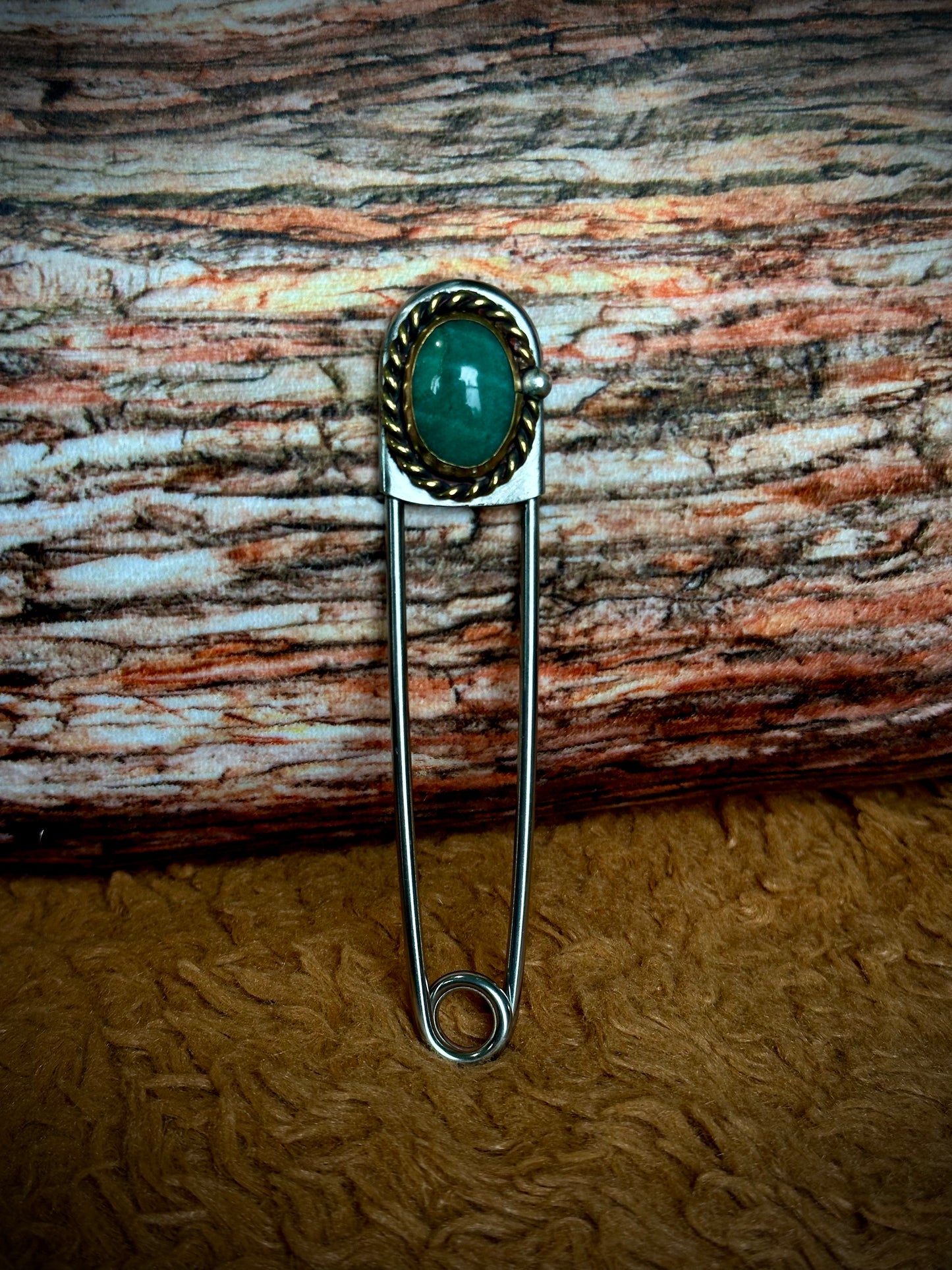 Green Stone - Jumbo Pin