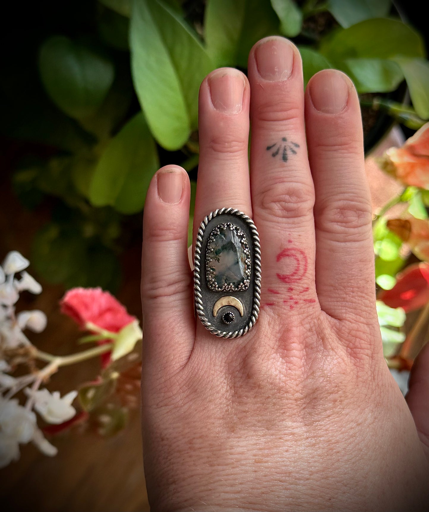 Moss Agate w/ Moon Ring