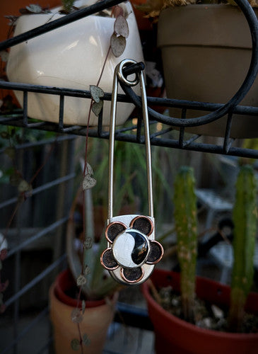 Yin Yang flower jumbo safety pin